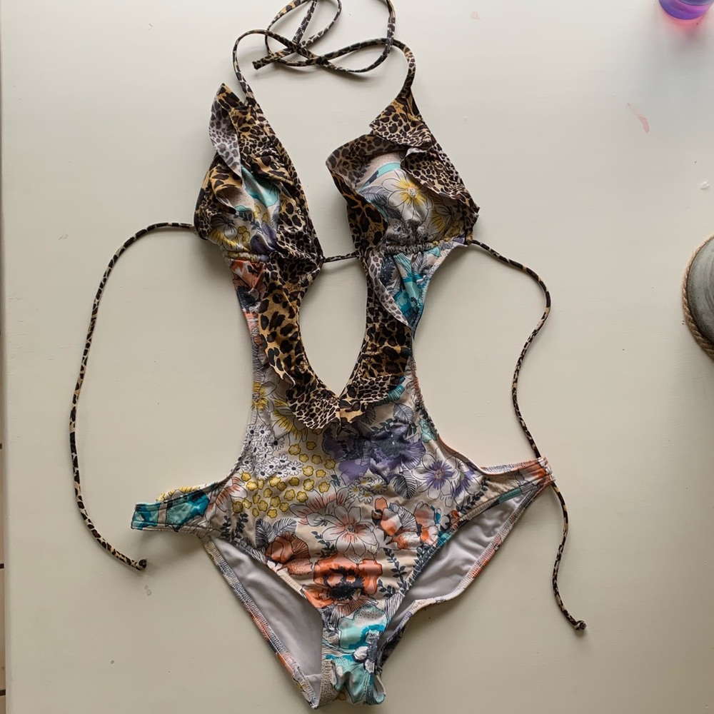 Victoria’s Secret swimming suit